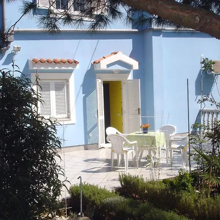 Apartment Casa Dipinto Di Blu Cizici